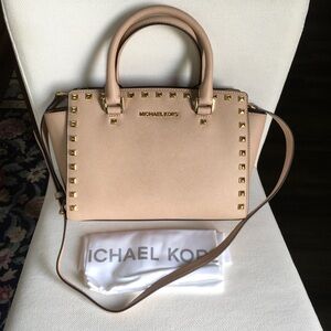 NWT Michael Kors Medium Stud Selma Leather Satchel blush
